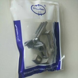 Răng cưa máy vắt sổ 2kim 4chỉ 747