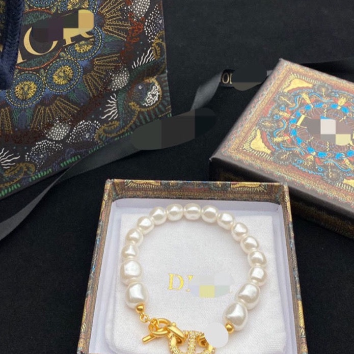 Dior Vòng tay ngọc trai nữ Thời trang Cái mới tính cách hoang dã vòng tay kim cương