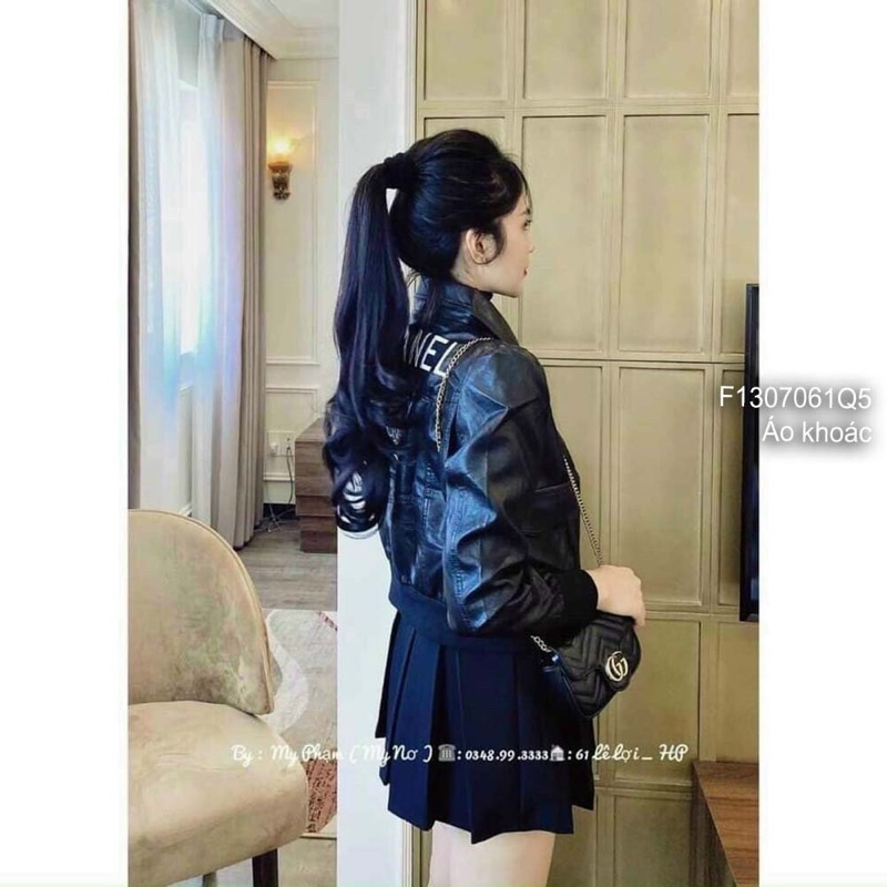 Áo khoát da lưng phối chữ