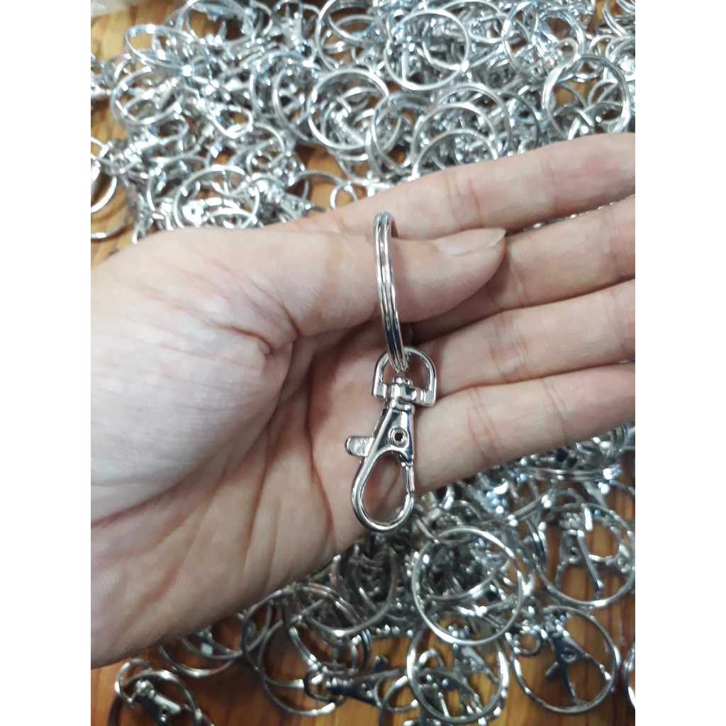 Móc chìa khóa có bấm treo