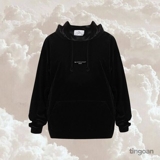 Áo hoodie nhung đen tingoan “WE SHOULD KISS” HODDIE/BL