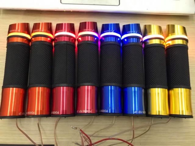 Bao Tay Cầm Gù xéo có đèn Led lắp Xe Máy