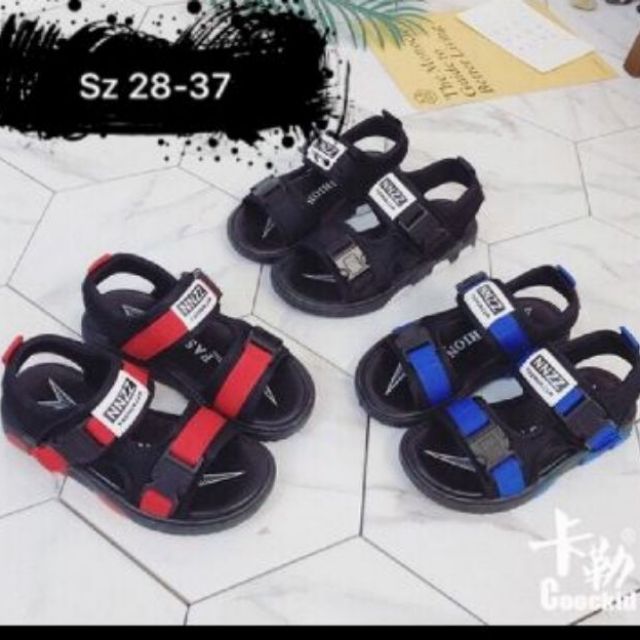 Sandal bé trai ZZNN - chat trc khi đặt hàng