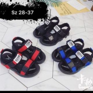 Sandal bé trai ZZNN - chat trc khi đặt hàng
