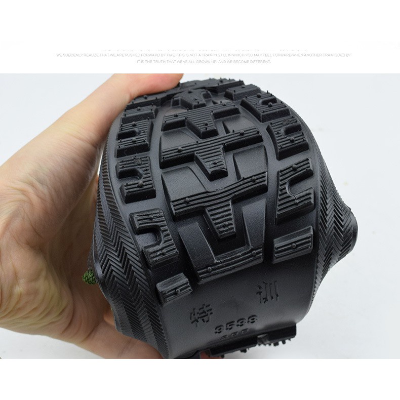 Giày rằn ri đi rừng