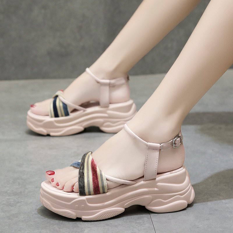 Sandal style hàn quốc tăng chiều cao dáng thời trang