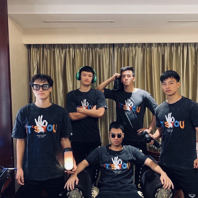 Áo thun It'S You VAT 09👌Văn Toàn🌺Tay Lỡ Dáng Rộng Việt Nam👏Unisex chất cotton mịn mềm🌸 1 màu Đen duy nhất(Cotton loại 1) | BigBuy360 - bigbuy360.vn