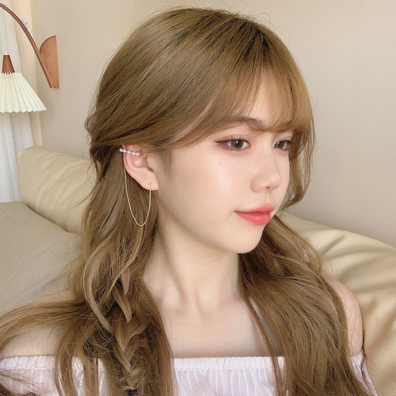 1 Khuyên Tai Dạng Kẹp Không Đau Màu Vàng Đồng Thời Trang Dành Cho Nữ