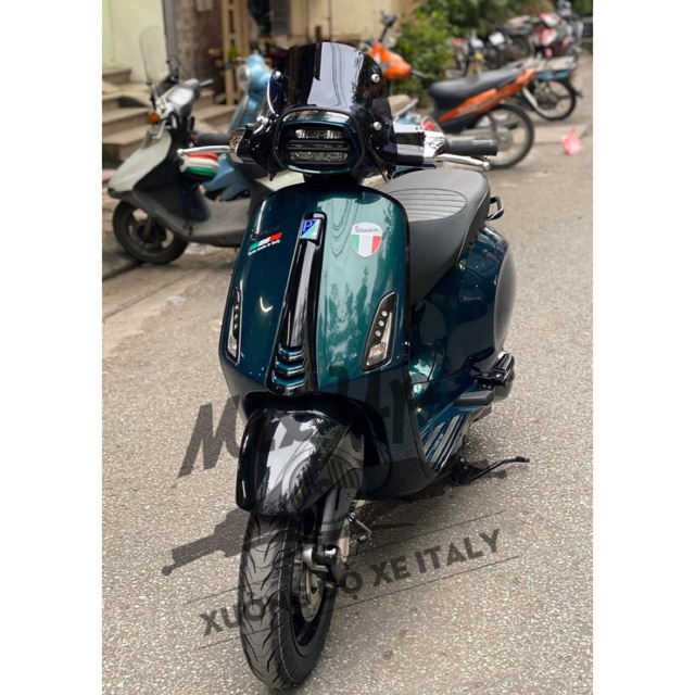 Kính chắn gió Ermax Thái Lan Vespa SPRINT/PRIMA/GTS/LX/S