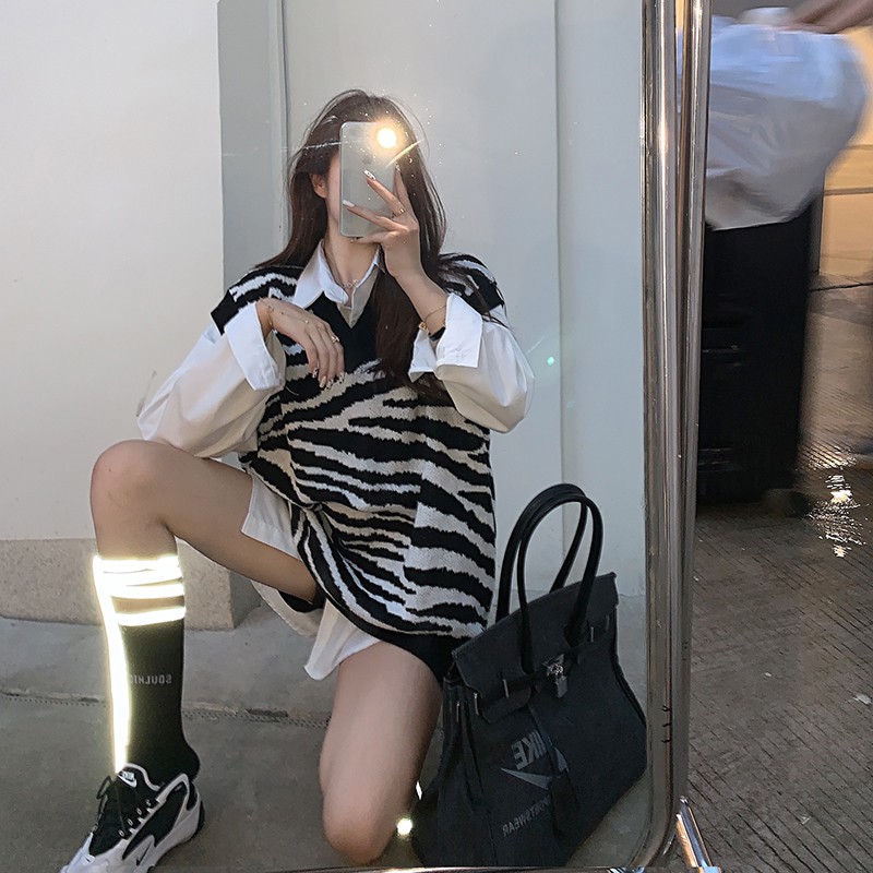 Áo Sweater dệt kim sát nách cổ chữ V họa tiết ngựa vằn dễ thương | BigBuy360 - bigbuy360.vn