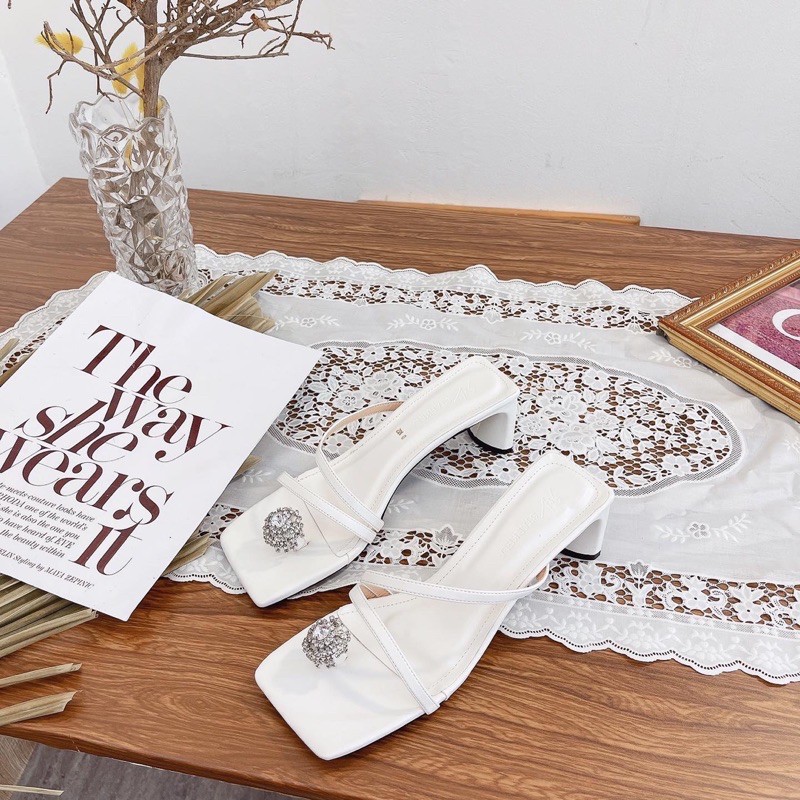 DÉP GUỐC NGÓN ĐÍNH HOA GÓT DẸT 5P