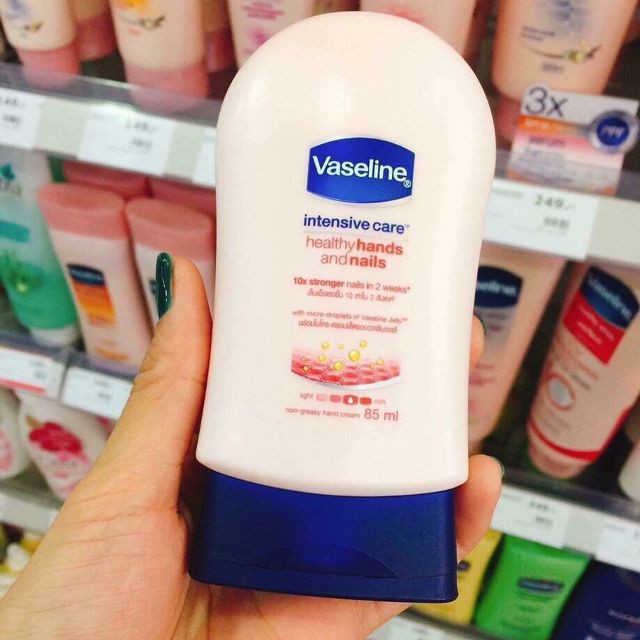 Kem dưỡng da tay Vaseline Thái