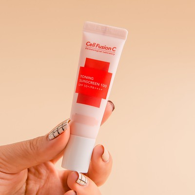 Kem chống nắng Cell Fusion C Toning Sunscreen 100 nâng tông da 10ml (Hồng)