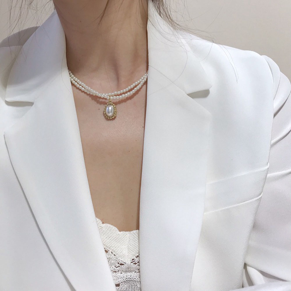 Vòng Cổ Ngọc Trai Hai Lớp Có Mặt Dây Phong Cách Cổ Điển Cho Nữ