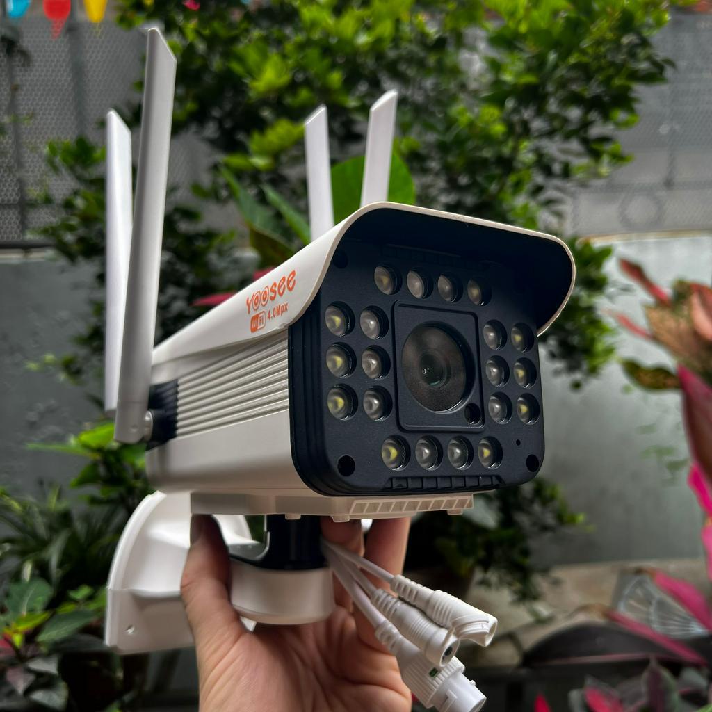 Camera wifi Thân Xoay 360 độ Yoosee 5MPX ngoài trời 20 Led, đàm thoại 2 chiều ban đêm có màu