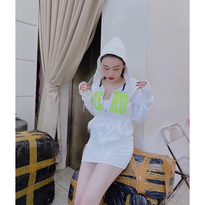 Áo khoác thêu chữ form thường