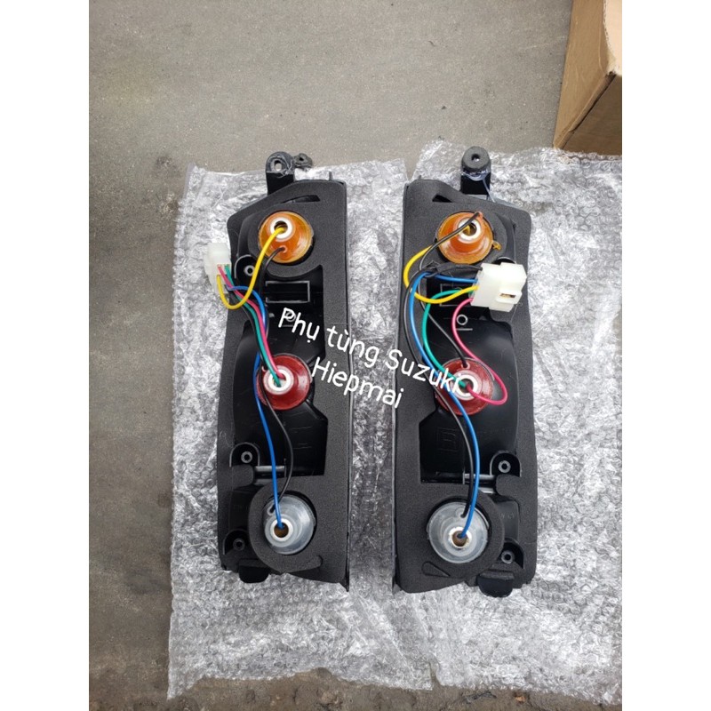 Đèn hậu SUZUKI 7 chỗ
