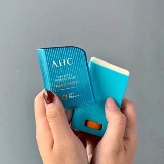 Chống nắng AHC thỏi