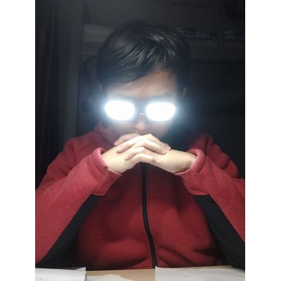 Mắt kính đèn LED hoá trang Conan độc đáo