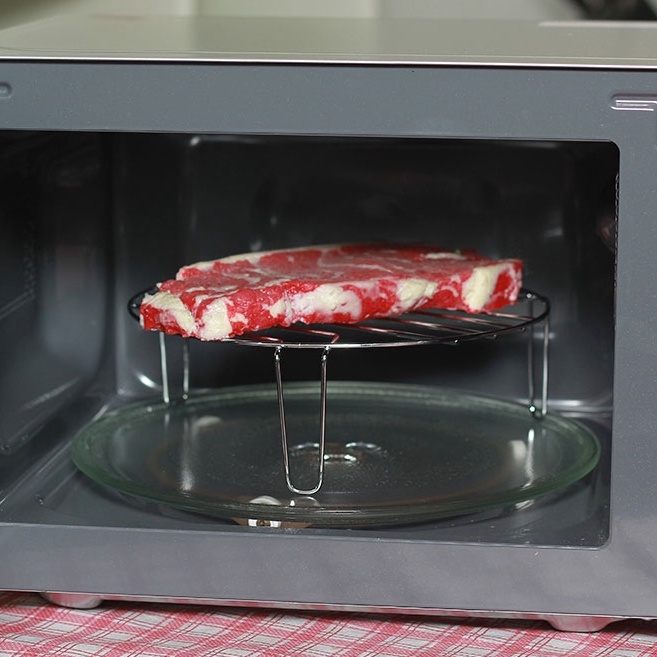 Lò vi sóng điện cơ SHARP R-208VN dung tích 20L - 700W bảo hành 12 tháng chính hãng