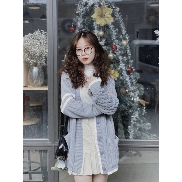 ÁO CARDIGAN LEN HUY HIỆU XÁM  CDG HỌC ĐƯỜNG
