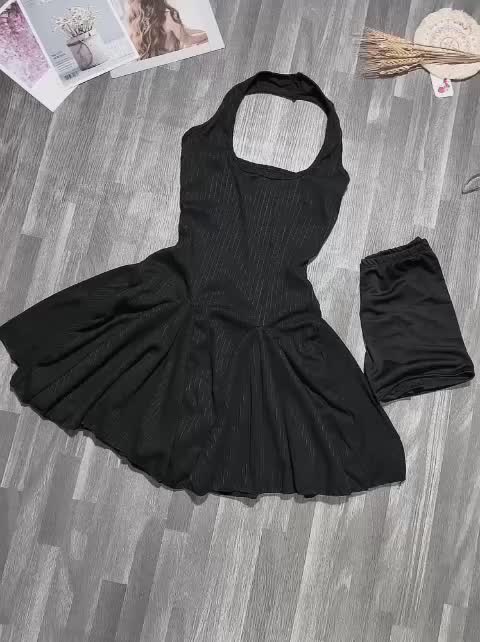 Đầm yếm dáng ngắn, váy body  không mút kèm quần VD944 | BigBuy360 - bigbuy360.vn