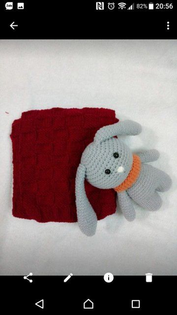 Hana Shop _ Handmade. Sản phẩm thú nhồi bông được làm bằng tay với nguyên liệu chính là len, an toàn cho trẻ nhỏ.