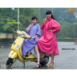 Áo mưa xẻ cạnh Tumi