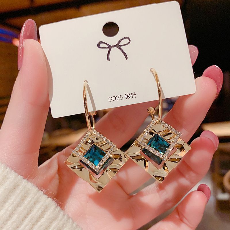 Khuyên tai bạc S925 - Bông tai nữ đa giác đính đá xanh lục lấp lánh sang chảnh xinh đẹp ZaZa.accessories KT8058