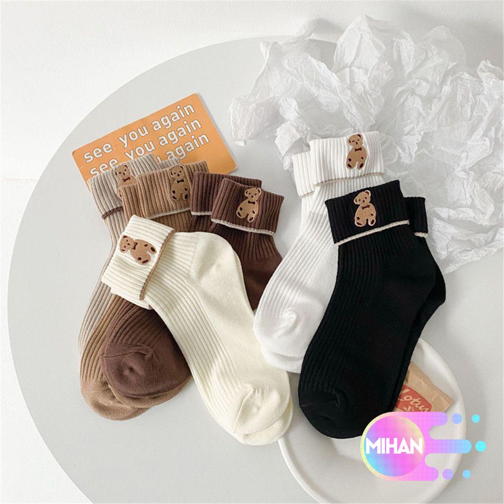 Đôi vớ cổ thấp thêu hình gấu hoạt hình nhiều màu sắc thời trang sành điệu cho nữ