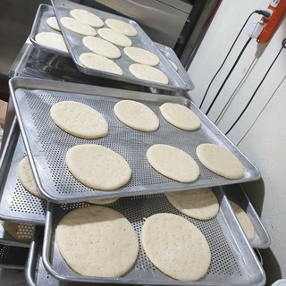 đế pizza mỏng 20 cm(chỉ ship miền bắc và bắc miền trung)