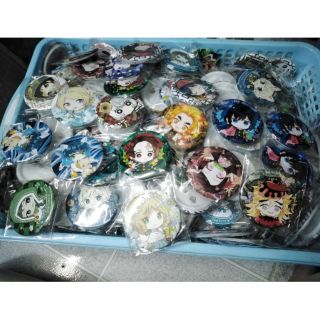 Thanh lý huy hiệu cài áo 5.8cm mẫu ngẫu nhiên nhân vật anime manga (identity V, kimetsu no yaiba,...)