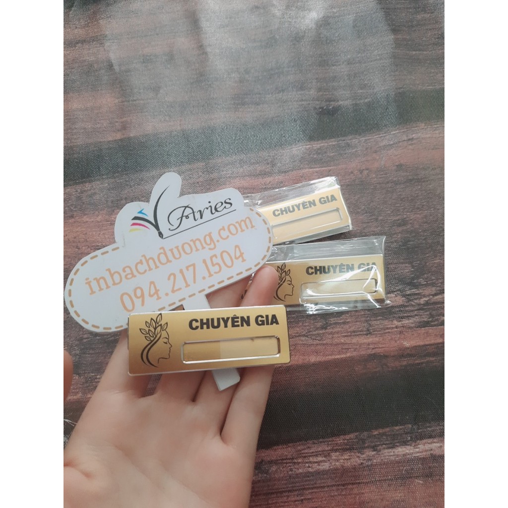 Nhận in bảng tên nhân viên cho viện thẩm mỹ-spa In Bạch Dương