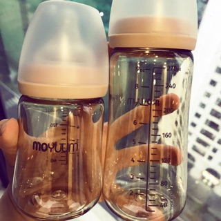 (sale) Bình sữa Moyuum 170-270ml, núm ti rời