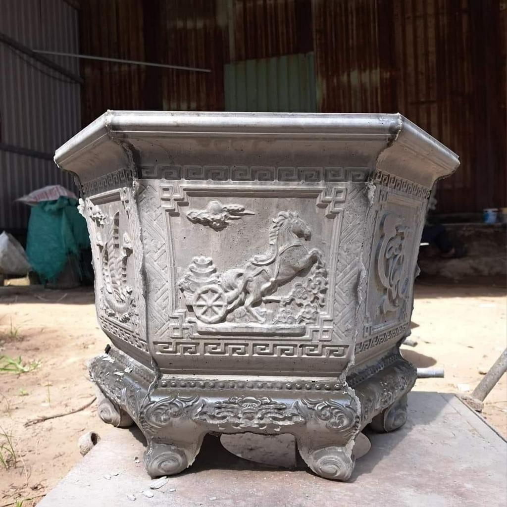 Khuôn chậu lục giác 48 chân liền mẫu thuyền ngựa tài lộc
