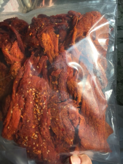 Khô bò miếng vừa vị cay đặt biệt 500g | BigBuy360 - bigbuy360.vn