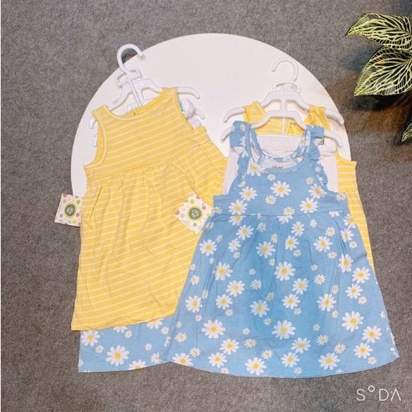 Set 2 váy hè kèm quần Little me cho bé gái