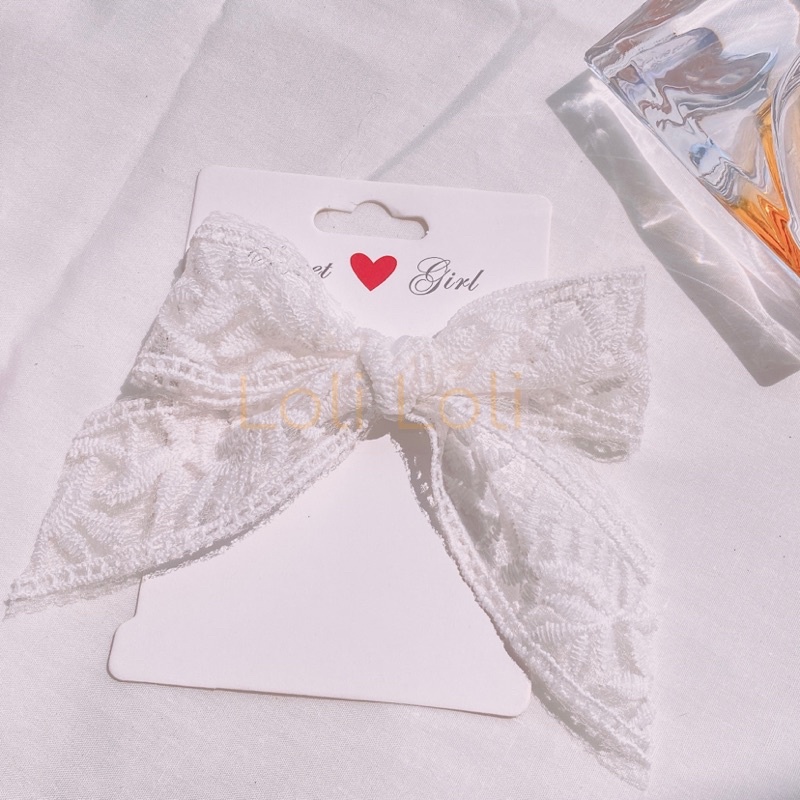 Buộc tóc nơ ren phong cách tiểu thư màu trắng