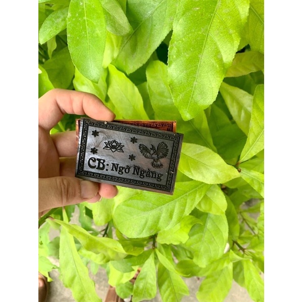 Bảng tên Cài Lồng chim gỗ mun. cẩm hương