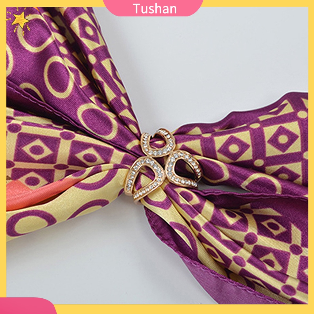 Khuy Cố Định Khăn Choàng Cổ Hình Vòng Hoa Đính Đá Thanh Lịch