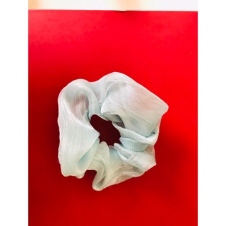 Scrunchies buộc tóc xinh xắn