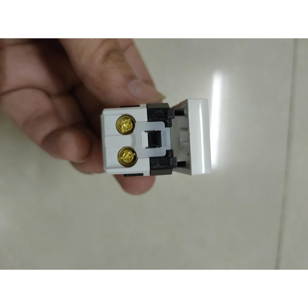 Công tắc 2 chiều 16A , công tắc cầu thang Sino SCM/S dùng chung cho Sê ri S-Concept , S18C , S18CS