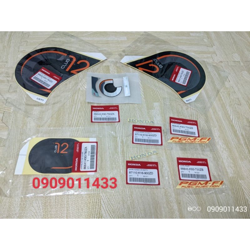 Tem Scoopy Club12 2018 màu đen nhám