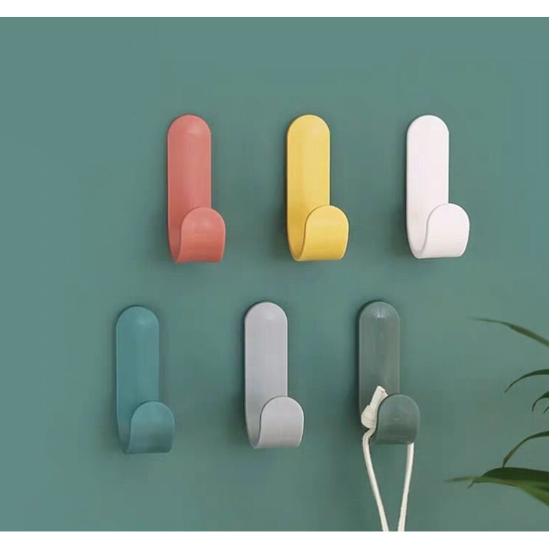 Móc cong dán tường treo tiện dụng (màu ngẫu nhiên)
