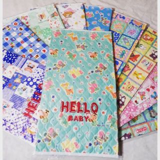 Chiếu nhựa chống thấm Hello baby 50×70cm