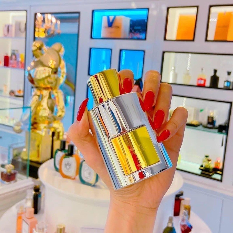 Nước hoa nữ   𝐓𝐨𝐦𝐅𝐨𝐫𝐝 𝐌𝐞𝐭𝐚𝐥𝐥𝐢𝐪𝐮𝐞 𝐒𝐢𝐞̂𝐮 𝐩𝐡𝐚̂̉𝐦 𝐦𝐨̛́𝐢 𝐧𝐡𝐚̂́𝐭 𝐜𝐮̉𝐚 𝐓𝐨𝐦𝐅𝐨𝐫𝐝