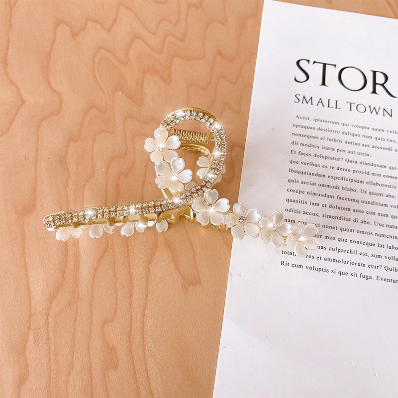 Kẹp tóc càng cua hoa trắng đính hạt châu lấp lánh sang trọng K44