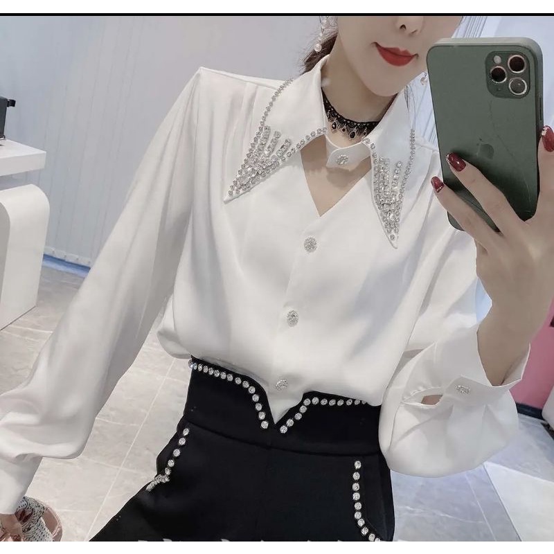 ÁO SƠ MI THIẾT KẾ ĐÍNH ĐÁ KHOÉT CỔ