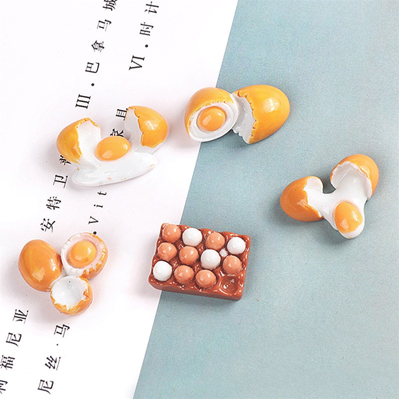 Charm (C549) slime/ Dụng Cụ Charm Trang Trí [Ko Keo &amp; Nút] Hình Trứng Gà Vỡ Sinh Động