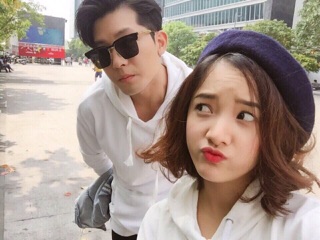 Kính mắt VIP cao cấp phom vuông đẹp